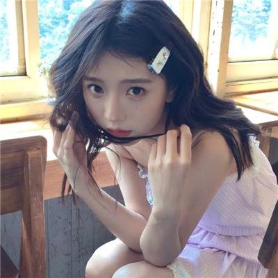 航向热带岛屿的冰山